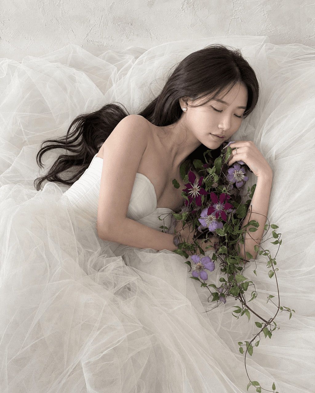 보라 부케 튤 침대 입력 사진과 결과 예시